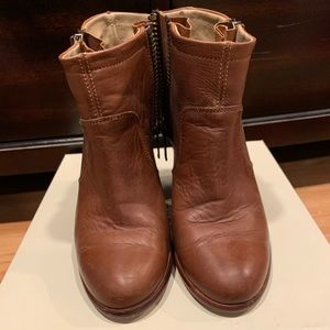 Hinge brown booties